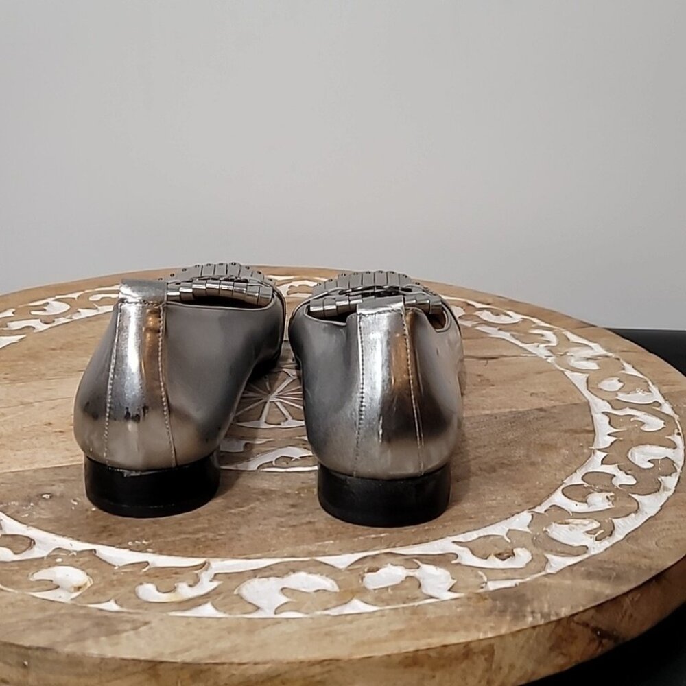 UKIES Silver Metallic Leather Leona Kiltie Loafers Size 9 Elegant & Comfortable - Picture 9 of 14